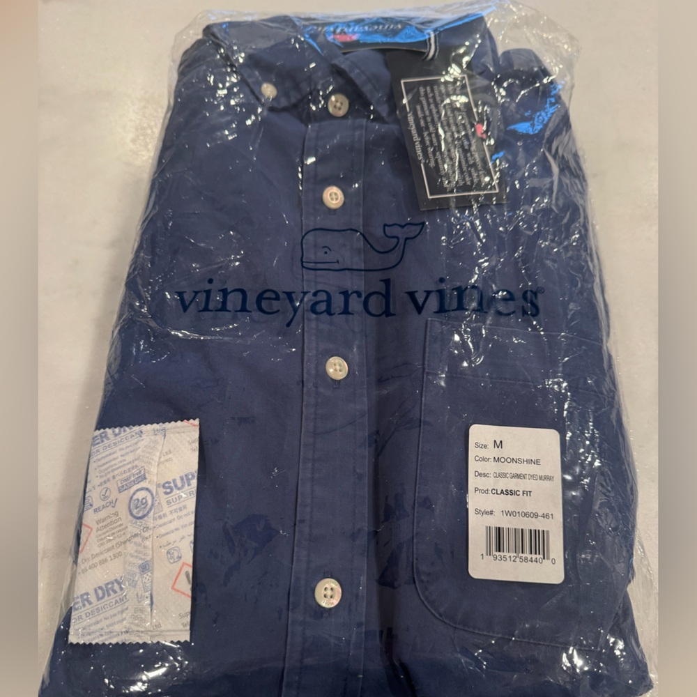 Vineyard Vines Men’s Button-Down Shirt in Blue Size M